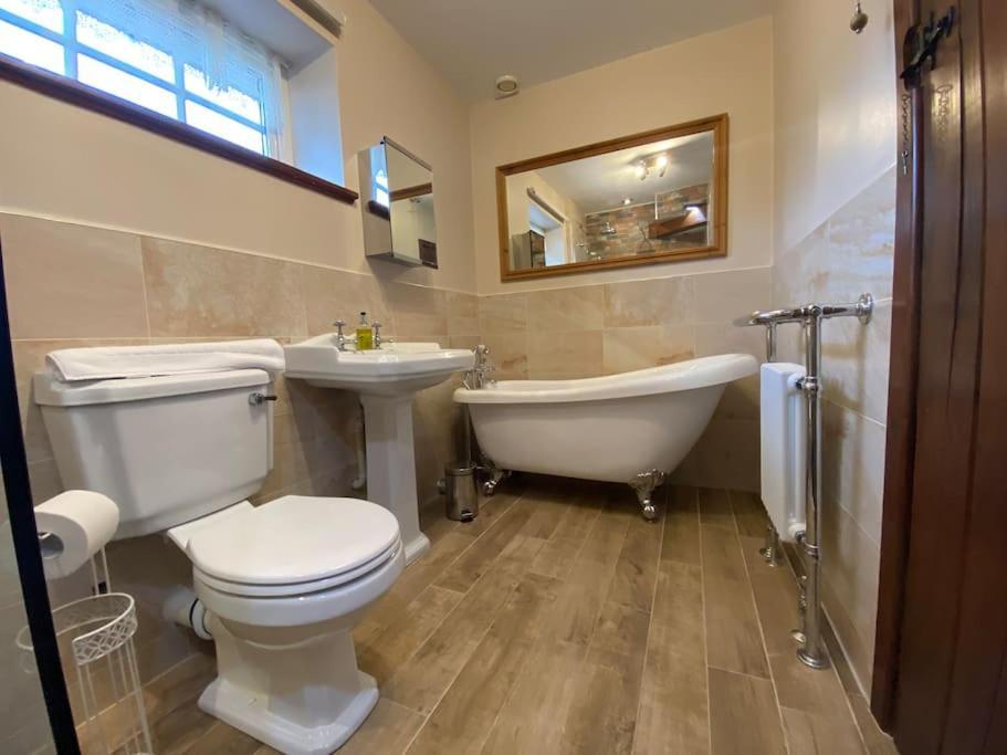 Eco-Friendly Dorset Cottage With Spa Set In Heart Of Countryside Sydling St Nicholas المظهر الخارجي الصورة